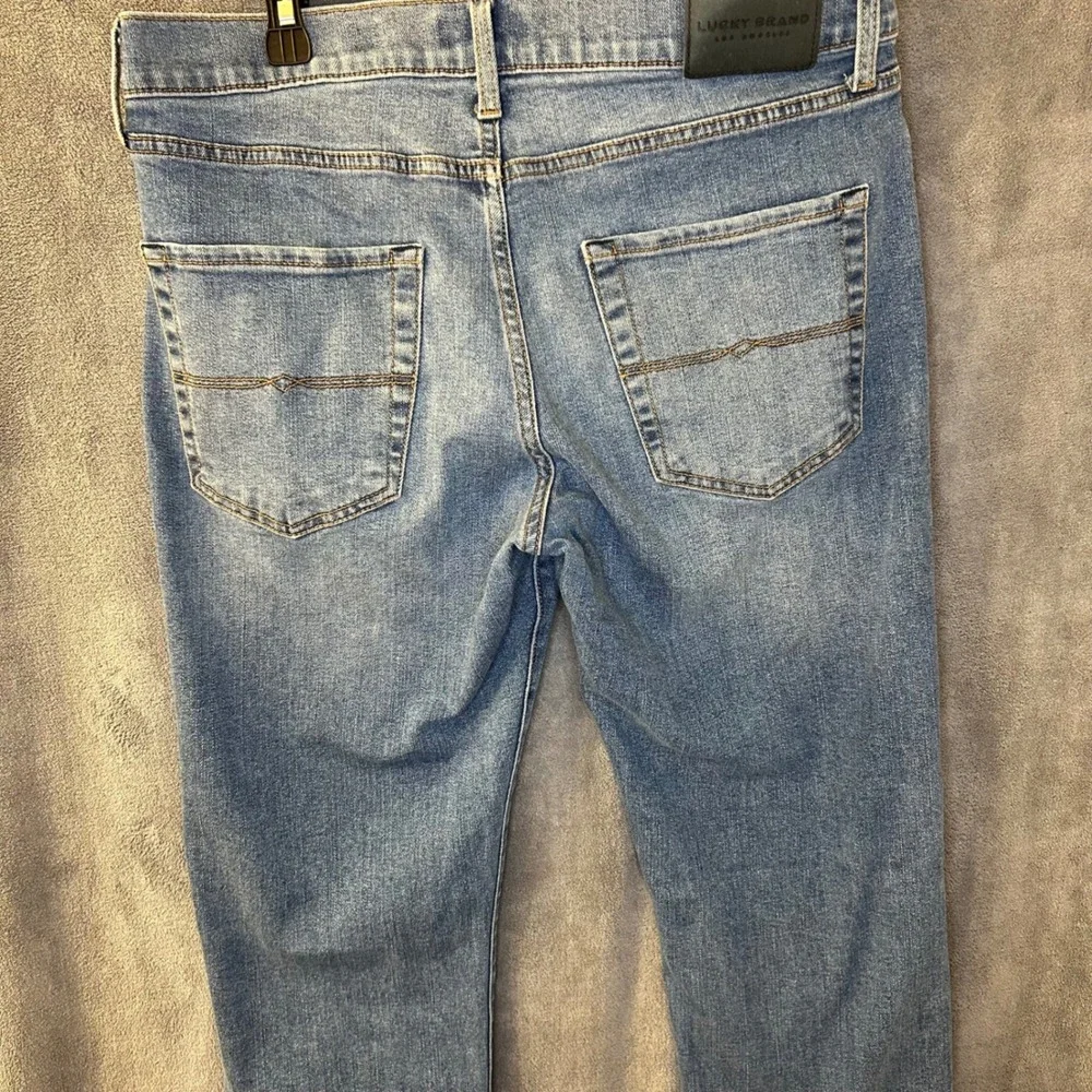 Lucky Brand 410 Athletic Slim Mens Jeans 32x32 Medium Wash Blue Denim Stretch